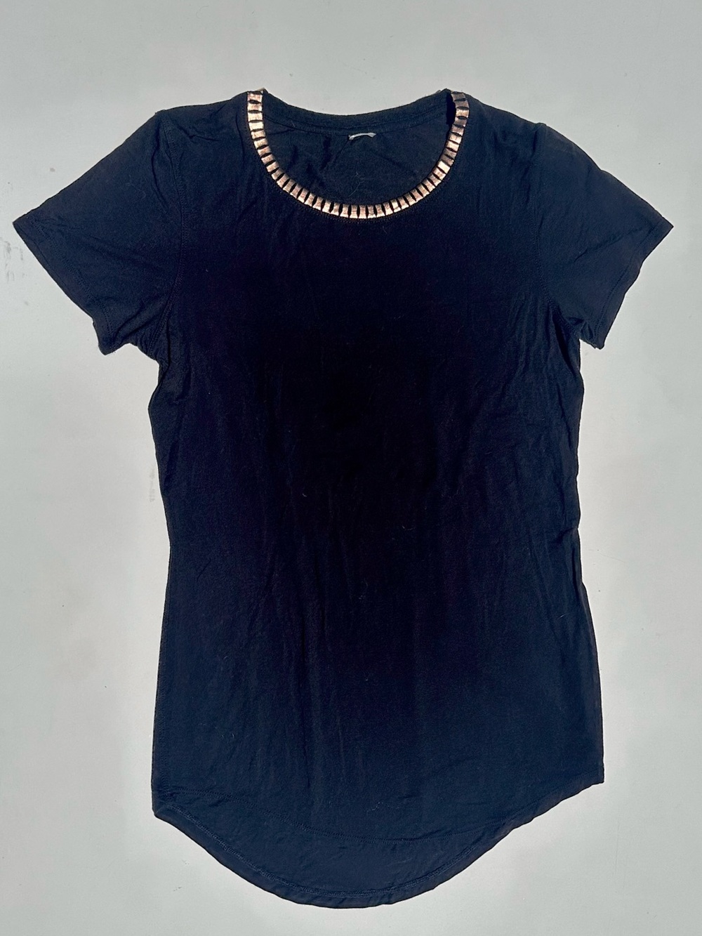Kit + Ace Copper Metallic Trim Black Short-Sleeve Tee, S
